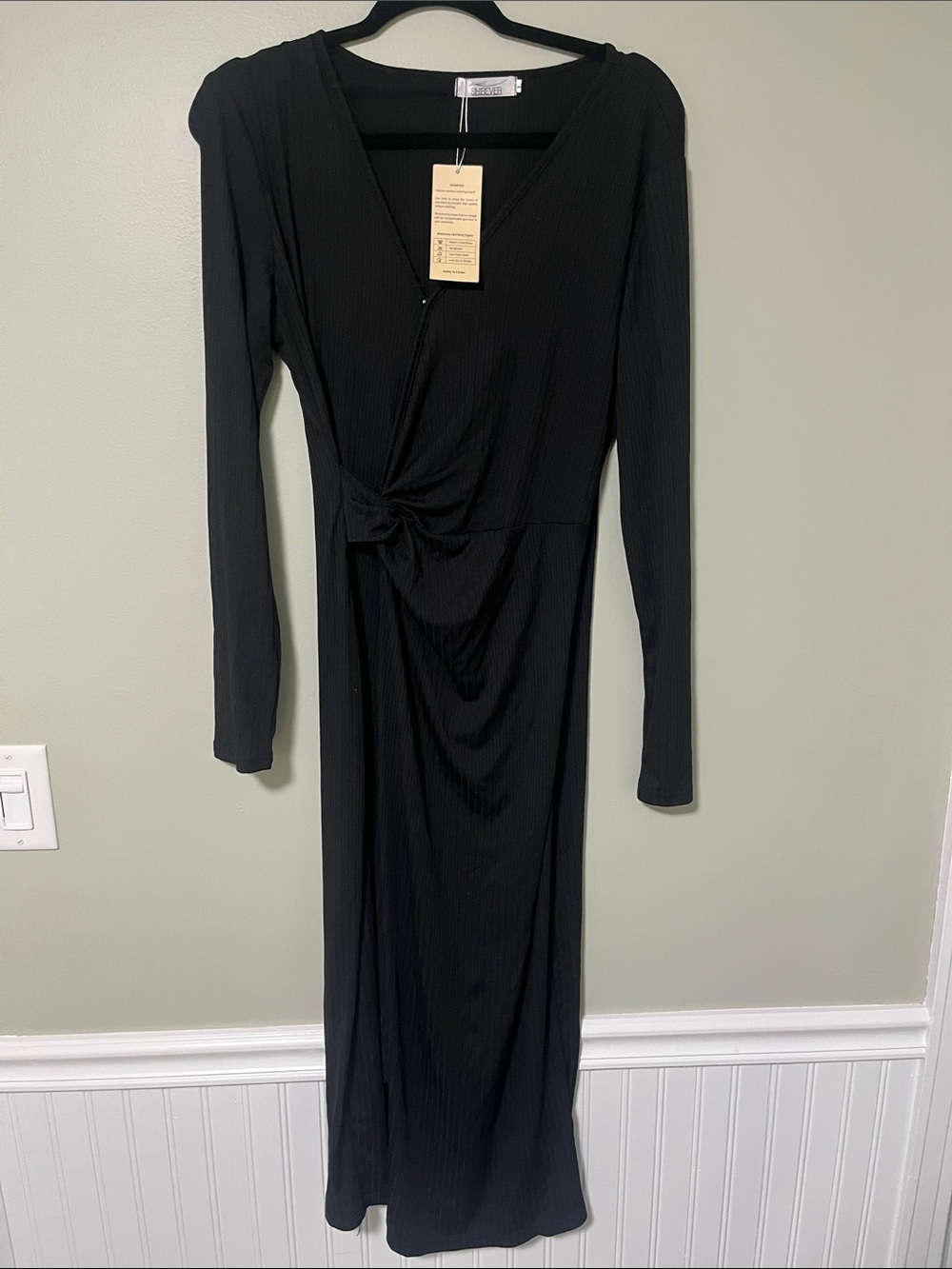 Women's Black Long Sleeve Knot-Front Midi Dress